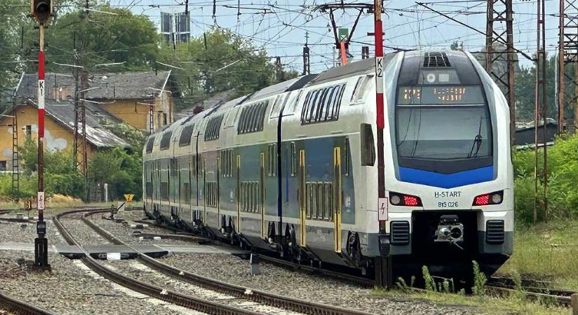 MÁV: Vágányátépítés miatt fennakadások lesznek Kőbánya és Rákos között, változik a menetrend a hatvani és a szolnoki vonalon