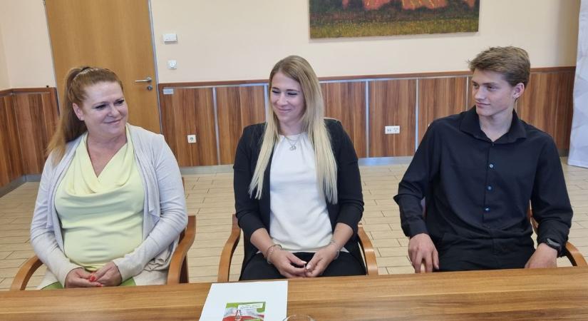 A csapattársak mindig átlendítenek a nehéz pillanatokon
