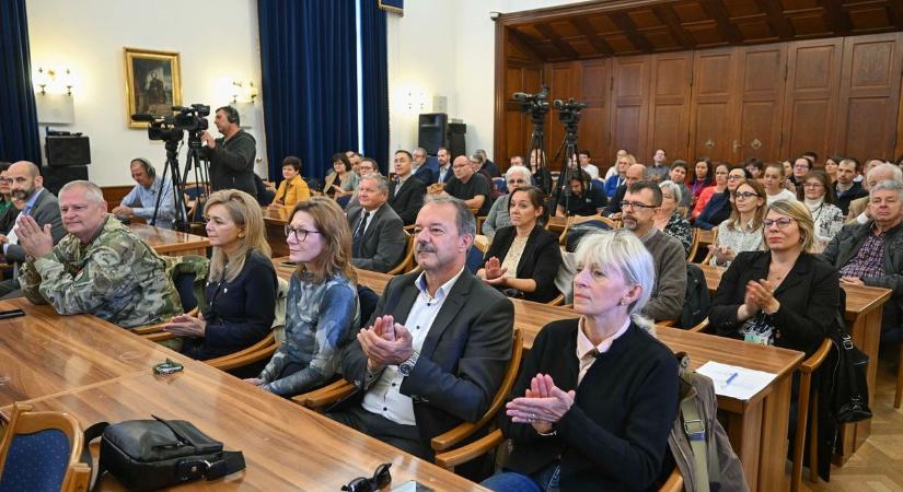 Háromszáz éve született Gróf Eszterházy Károly – életútja ma is példaértékű