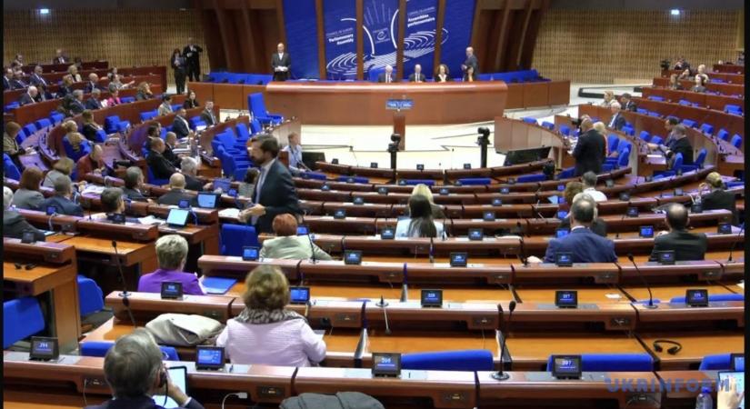Az Európa Tanács Parlamenti Közgyűlése (PACE) az Oroszországban fogva tartott ukrán újságírók azonnali szabadon bocsátását követeli