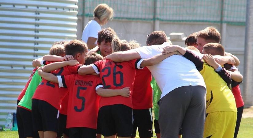 Közösségi oldalán keres edzőt a vármegyei klub