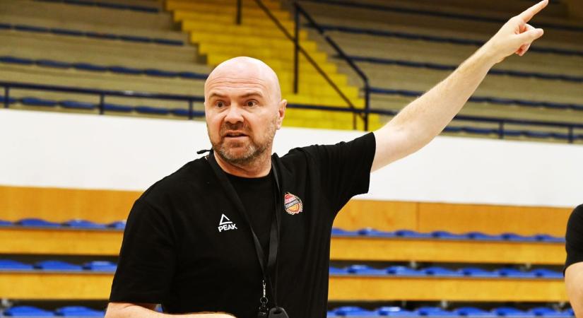 „Számomra ez a legfontosabb” – a szurkolóknak is üzent Vedran Bosnic, az Olaj új edzője – galériával