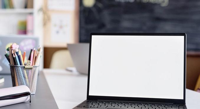 A nap kérdése: igényelhető iskolai ingyen laptop 2025-ben?