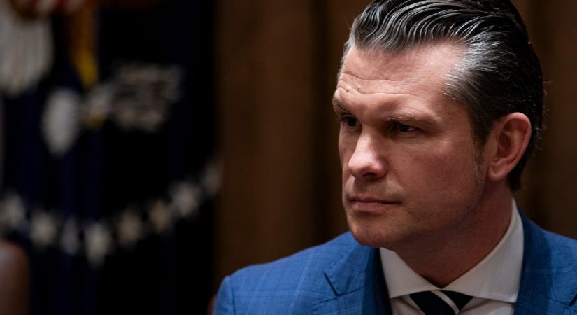 Hadat üzent a túlsúlyos tábornokoknak Pete Hegseth