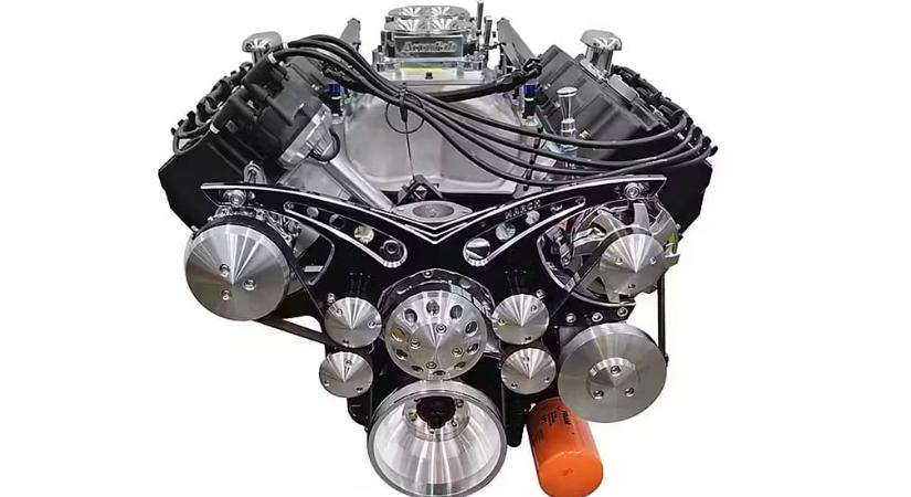 Villany helyett: 9,4 literes gigantikus V8-as benzinmotor debütált az USA-ban