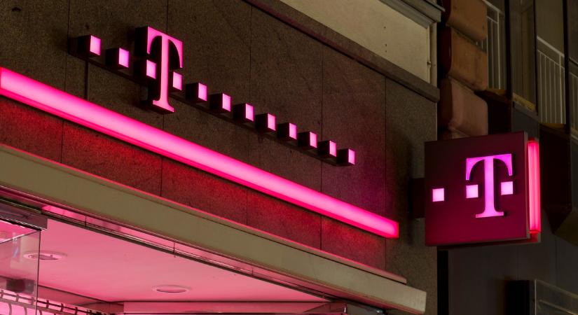 Hatalmas leállás jön a Telekomnál, Budapest egyes részein órákig nem lesz net és tévé