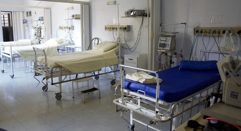 „Fiunk ritka újszülöttkori betegséggel küzd – most harmadik, életmentő transzplantációra van szüksége”