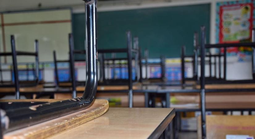 Bombariadó van a szerb iskolákban, evakuálták a gyerekeket
