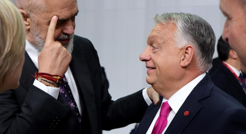 Orbán Viktor javasolni fogja, hogy induljon aláírásgyűjtés Brüsszel háborús tervei ellen