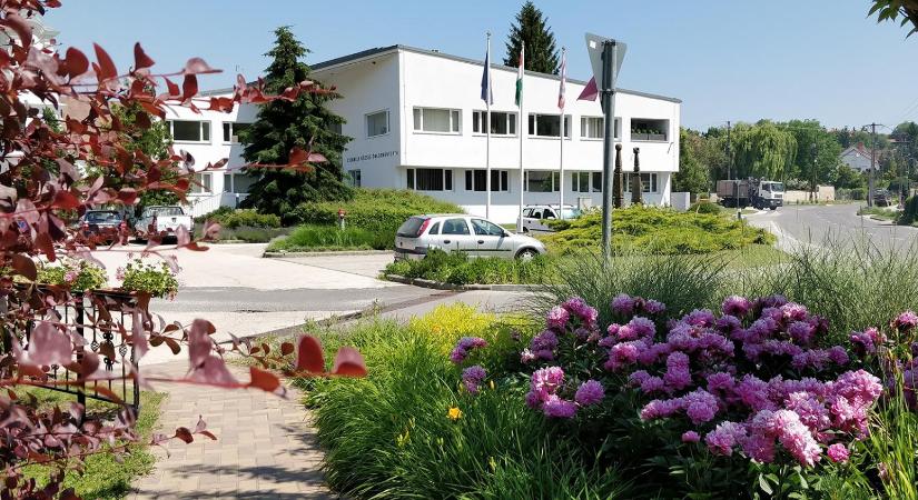 Gyermely és Szomor is önazonossági rendeletet hozott, településrészeket zárnak el a beköltözőktől