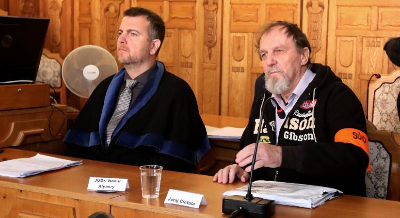 Folytatódik a Cintula-per, a bizonyítékok között Fico cipője is szerepel