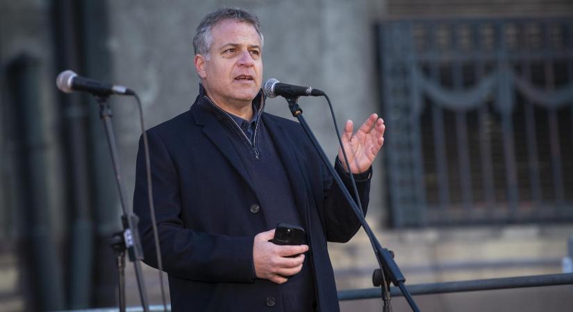 Juhász Péter: Miért nem annak mennek utána, ki az a Zsolt bácsi? – Videó