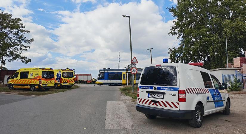 A héten már nem az első, személyautó és tramtrain ütközött Szegeden