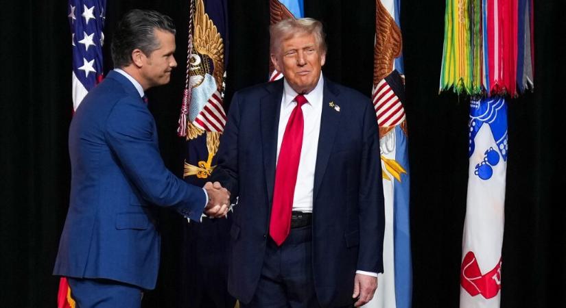 Egy tábornok nem lehet kövér, mondta a hadügyminiszter, majd átadta a szót a nem épp pehelysúlyú Trumpnak
