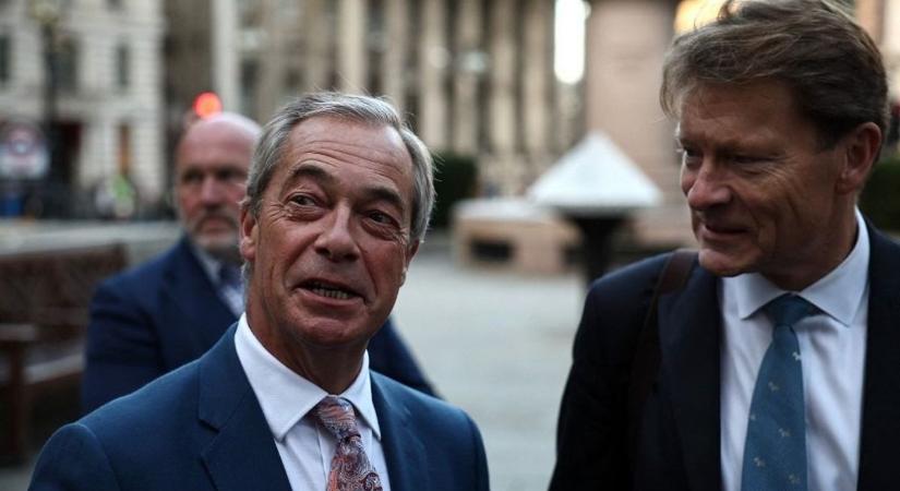 Mélyponton a brit baloldal: Farage pedig népszerűbb, mint valaha