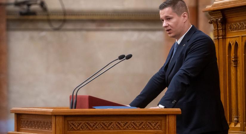 Most érkezett: belenyúl a kormány az szja-törvénybe