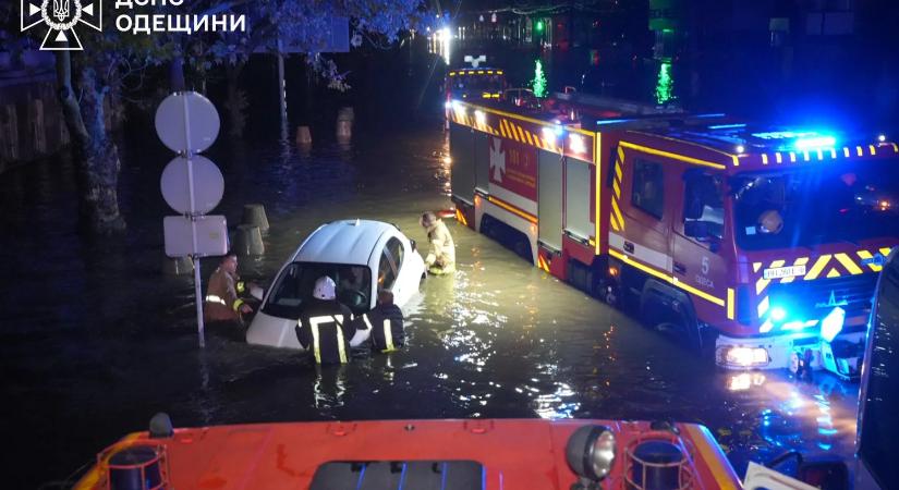 Gyásznapot hirdettek Odessza megyében az ítéletidő áldozatai miatt