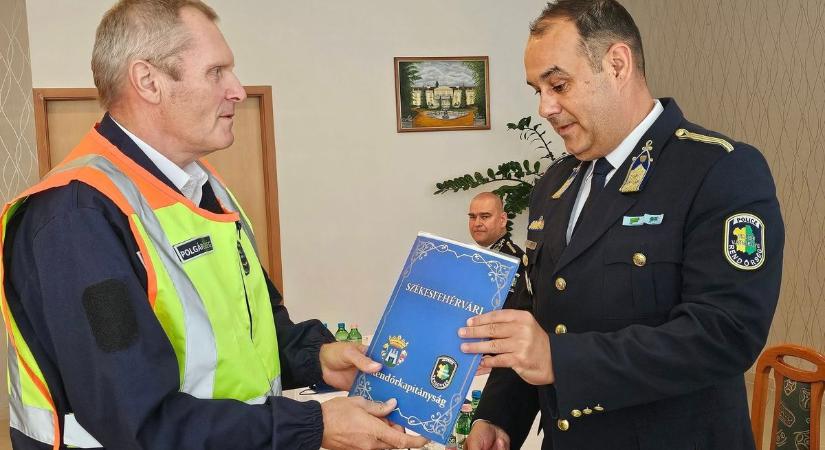 Elismerést kapott a polgárőr, aki megtalálta a 8 éves nádasdladányi kisfiút