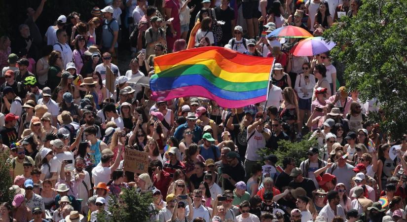 Nem vette át a rendőrség a petíciót, amelyben 25 ezren kérték, hogy biztosítsák a Pécs Pride-ot
