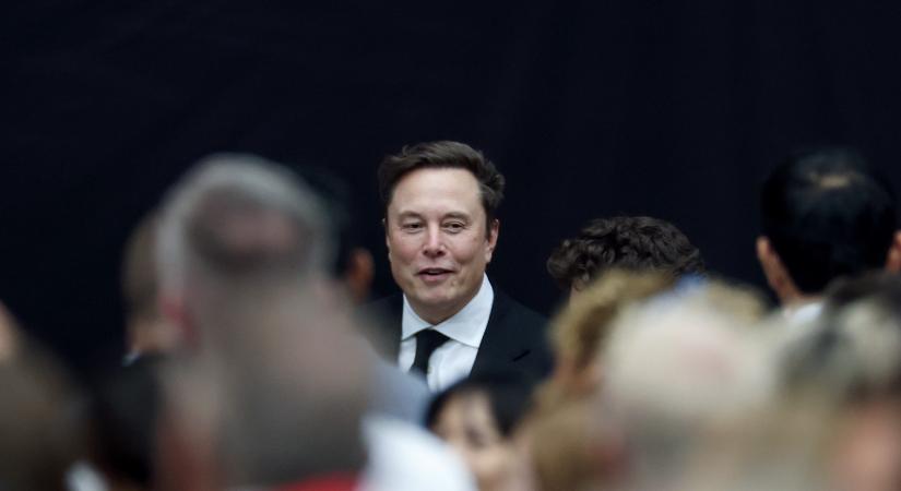 Elon Musk az első ember a történelemben, akinek a vagyona elérte az 500 milliárd dollárt
