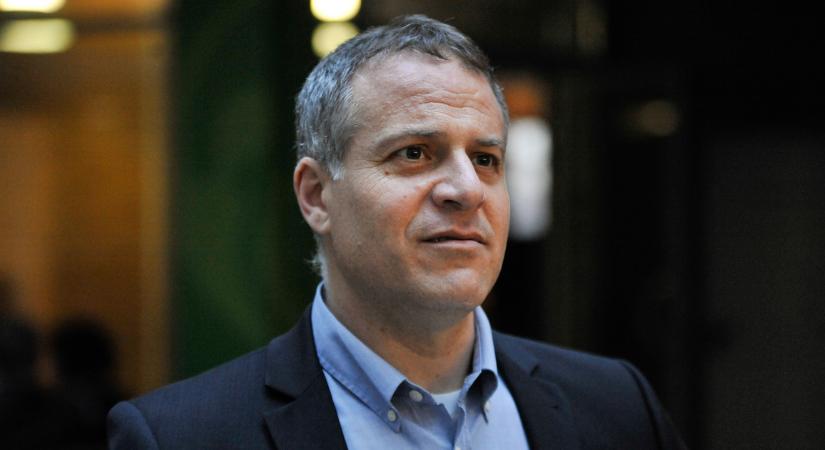 Juhász Péter „kínzások árán” sem fedi fel „Zsolt bácsi” kilétét, a házkutatással kapcsolatban panaszt tett