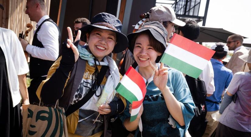 Hatalmas sorok és folyamatos telt ház – odavannak a magyarokért Japánban
