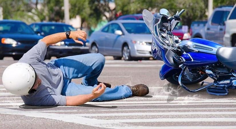 Hányan motoroznak bukósisak nélkül? - Minden huszadik?
