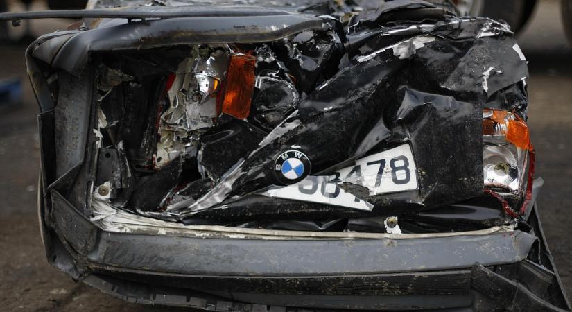 Halálra ítélt egy BMW-t a bíróság