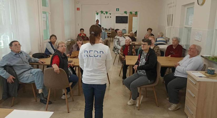 Bűnmegelőzési vetélkedőt tartottak az idősek világnapján Békéscsabán