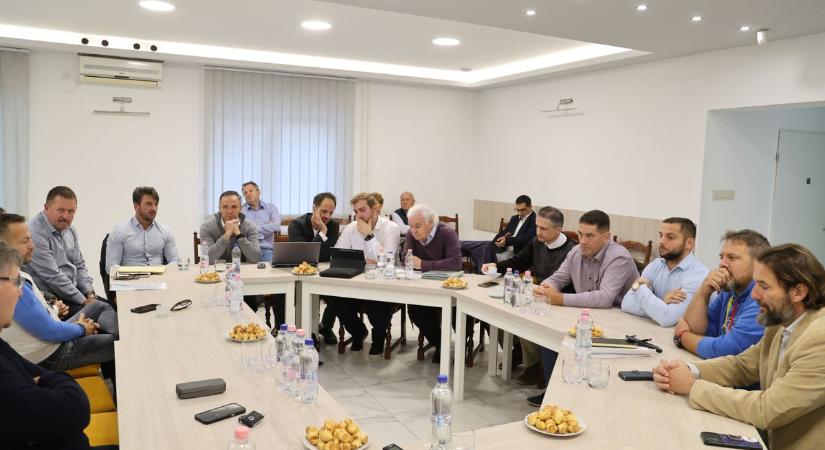Több ezer ember életével nem lehet szórakozni – fermentlé bűz ügyben még nincs végleges megoldás, de látszik előrelépés