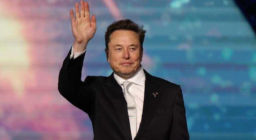 Elon Musk lett az első ember a történelemben, akinek a vagyona elérte az 500 milliárd dollárt