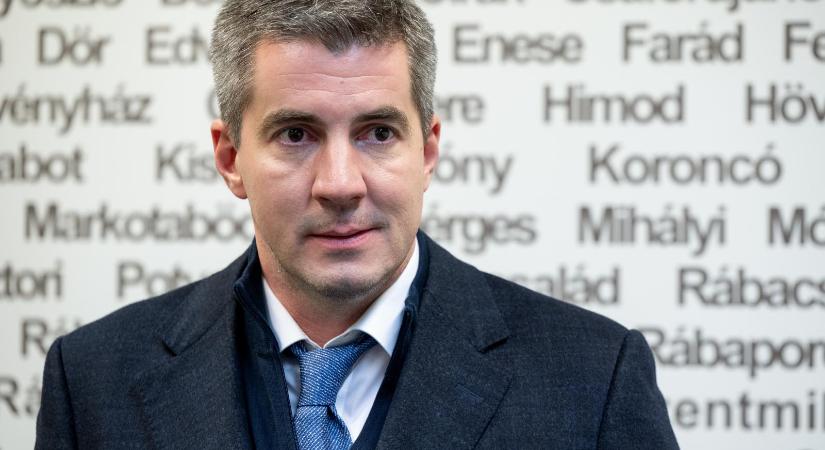 Kocsis Máté megnevezte azt a személyt, aki „Zsolti bácsiról” beszélt Juhász Péternek