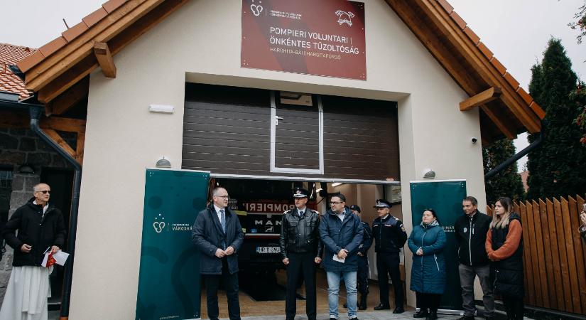 Közösség és közbiztonság: tűzoltógarázst adtak át Hargitafürdőn