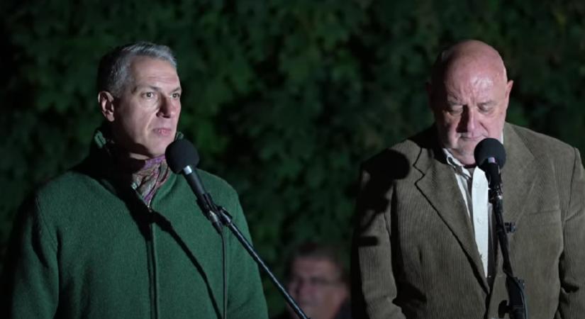 Lázár János fórumán egy perc néma csenddel emlékeztek Szabó Zsolt volt hódmezővásárhelyi rendőrkapitányra
