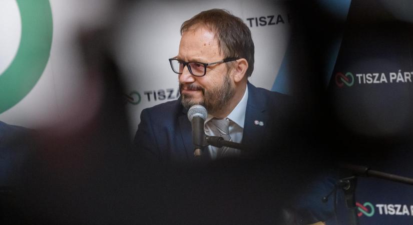 Kármán András a hatalmas államadósság kamatterheit kiszámítható, átlátható költségvetési politikával szorítaná le