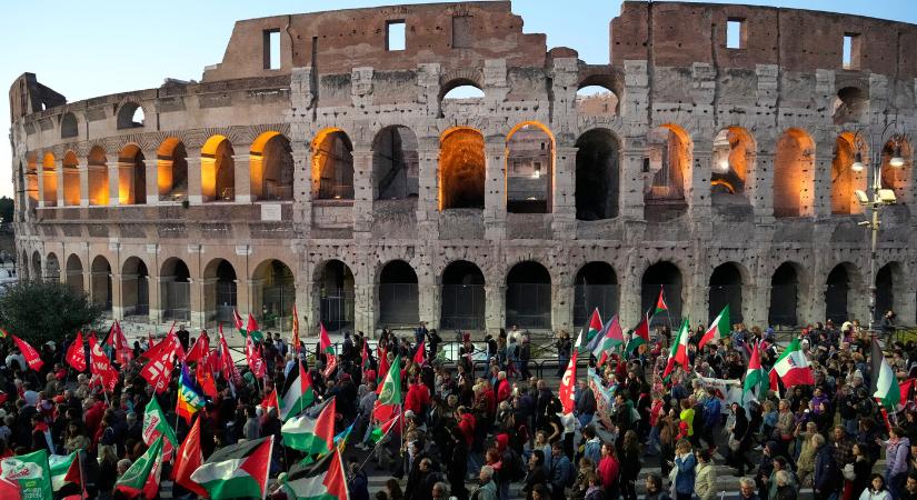 A palesztin állam elismeréséért tüntettek a római Colosseumnál