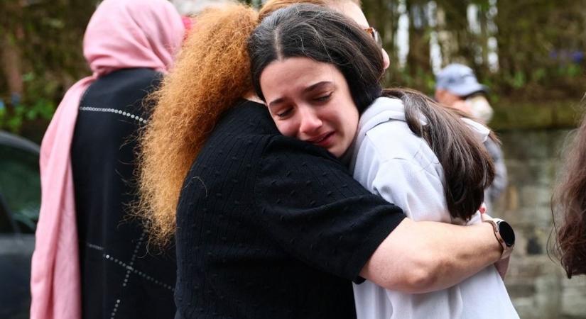 Terrorcselekmény volt a manchesteri zsinagógánál elkövetett támadás