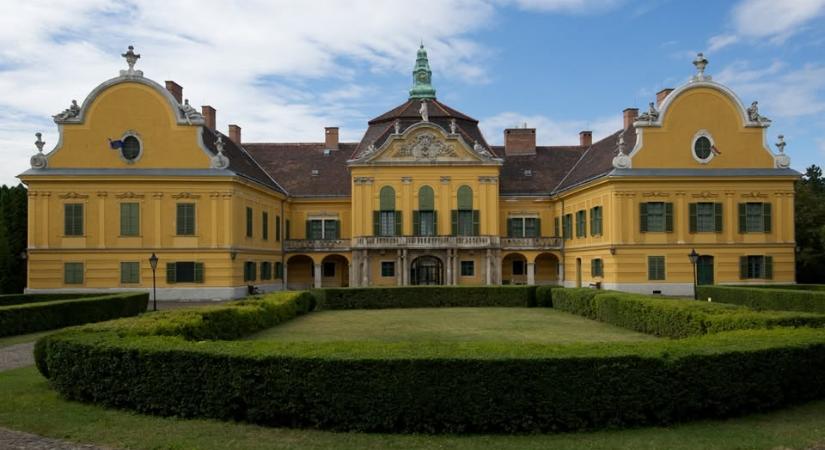 Új közösségi térként nyílt meg a Nagytétényi Kastélymúzeum kertje