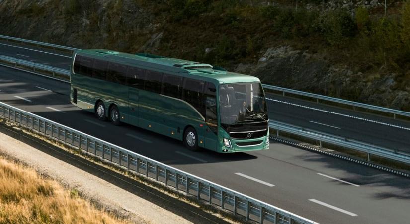 Gigantikus akkumulátorral debütált a Volvo 700 kilométeres hatótávú villanybusza