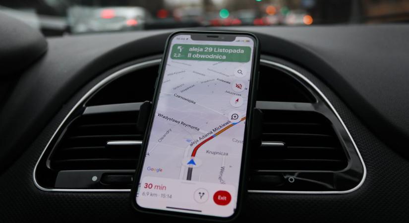 Hiánypótló újítást kap a Google Térkép