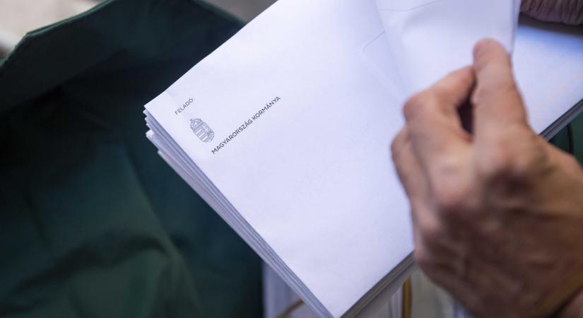 Elkezdték postázni a nemzeti konzultációs kérdőíveket, ez lesz a menetrend