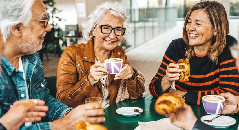 3 egyszerű hozzávalóval egészségesebb lehet a reggeli kávé