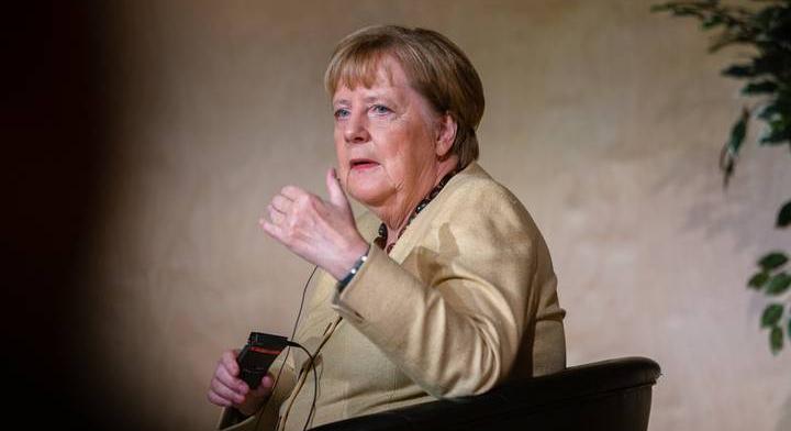 „Putyinban nem lehetett megbízni” – Budapesten járt Angela Merkel