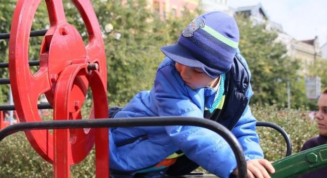 A világ tűzoltósisakjaiból nyílt kiállítás a Katasztrófavédelem Központi Múzeumában Kőbányán
