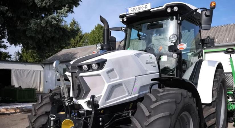 Auditker újdonságok: Lamborghini traktorok  Sfoggia Sigma vetőgép!