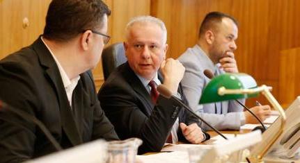 A Medián felmérése alapján Magyar Péter és Péterffy Attila a legnépszerűbbek Pécsen