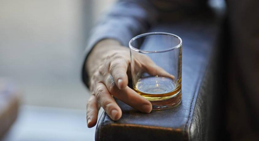 Ez a magas IQ-jú emberek kedvenc alkoholos itala: az is kiderült, miért választják gyakran