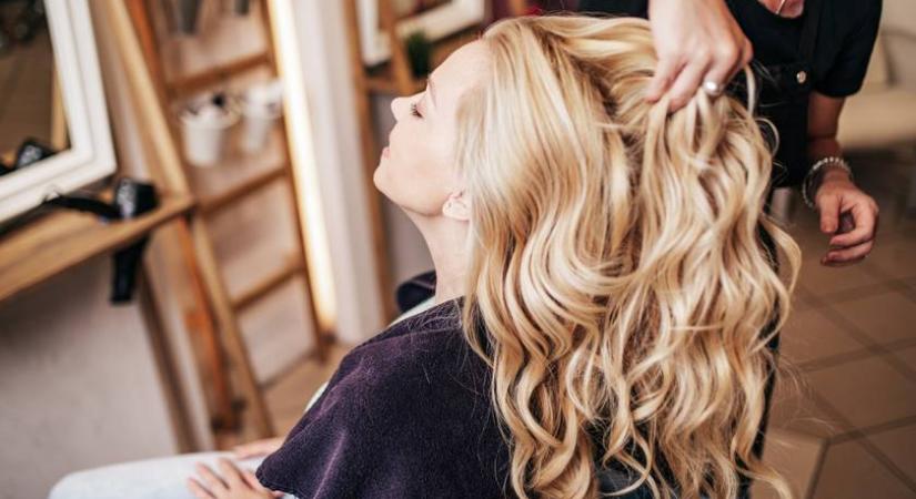 5 divatos hajszín, ami az elegáns nők kedvence idén ősszel: kifinomultan nőiesek