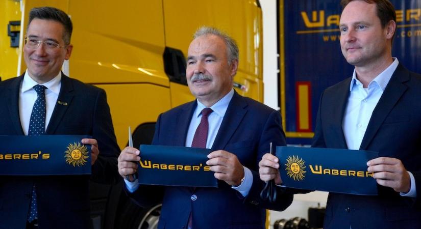 Tanműhelyként szolgál a Széchenyi István Egyetem hallgatói számára, a Waberer's’ új, mosonmagyaróvári szervízcsarnoka