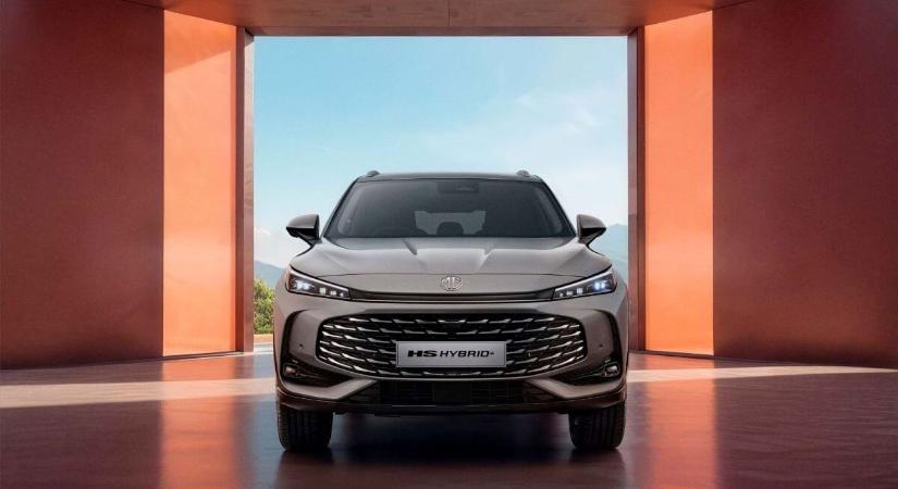 AZ MG HS HYBRID MEGÉRKEZETT MAGYARORSZÁGRA